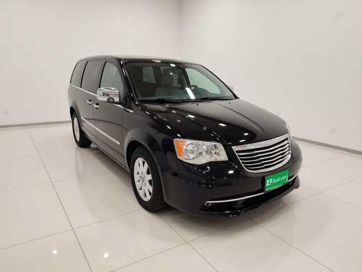 Chrysler Imported 2013 3.6L Luxury photo 3