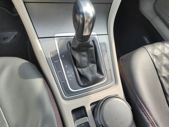 Golf 2014 1.6L AT Comfort photo 6