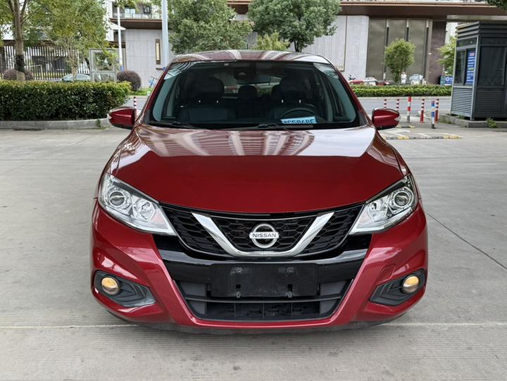 Tiida 2016 1.6L CVT photo 2