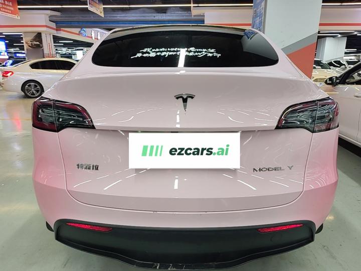 Model Y 2024 RWD photo 5