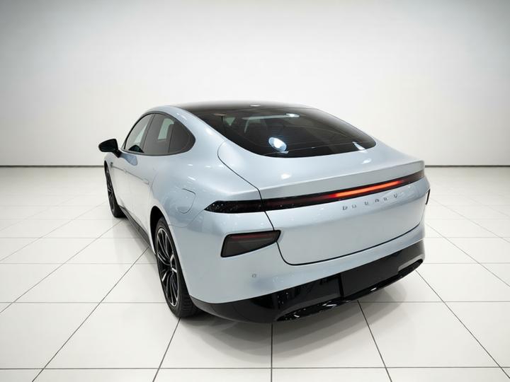 P7 2020 670N photo 4