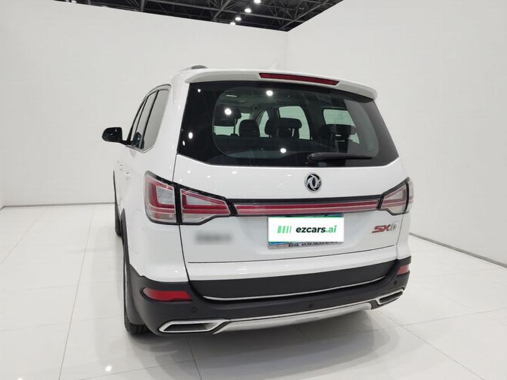 Forthing SX6 2016 1.6L MT Luxury photo 5