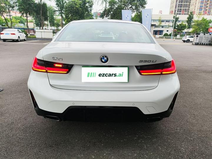 3 Series 2025 330Li M M Sport Night Package photo 3