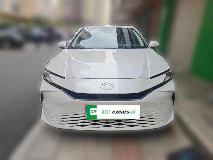 Camry 2024 2.0GVP Luxury photo 2