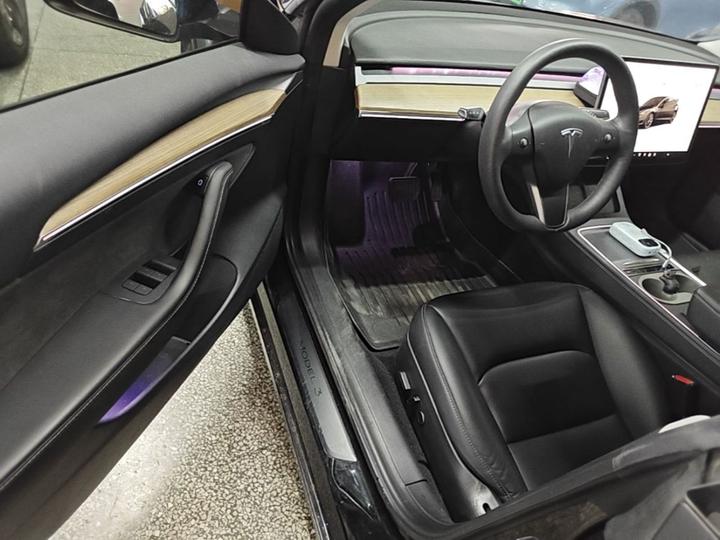 Model 3 2022 RWD photo 3