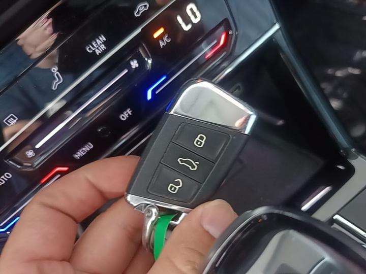 Passat 2022 330TSI Luxury photo 8