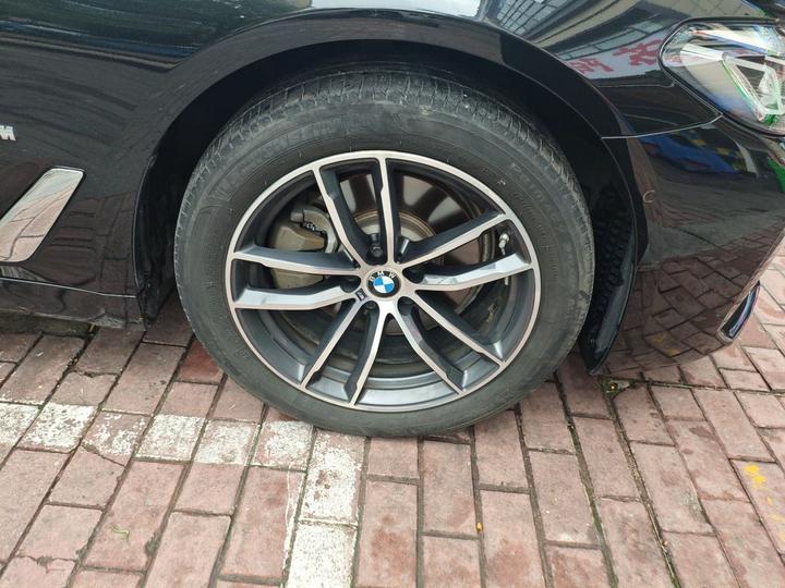 5 Series 2021 Facelift 525Li M Sport Package photo 8