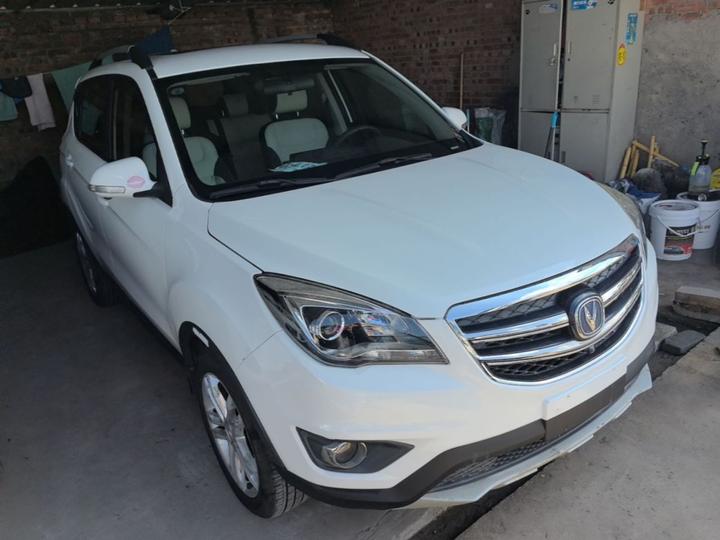 CS35 2017 1.6L MT Luxury photo 3