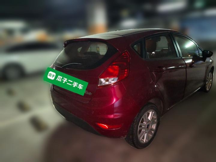 2013 Hatchback 1.5L AT Fashion photo 6