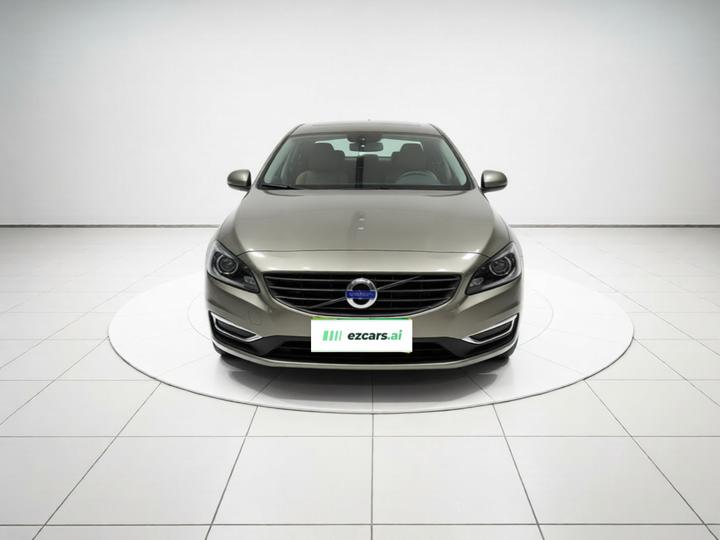 V60 2015 T5 photo 2