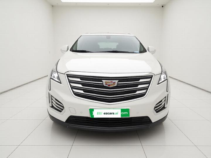 XT5 2018 25T Luxury photo 2