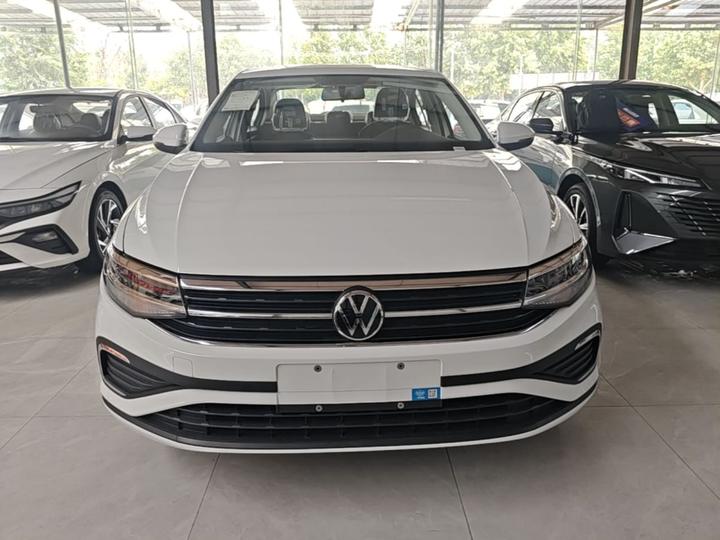 Bora 2026 200TSI DSG photo 2