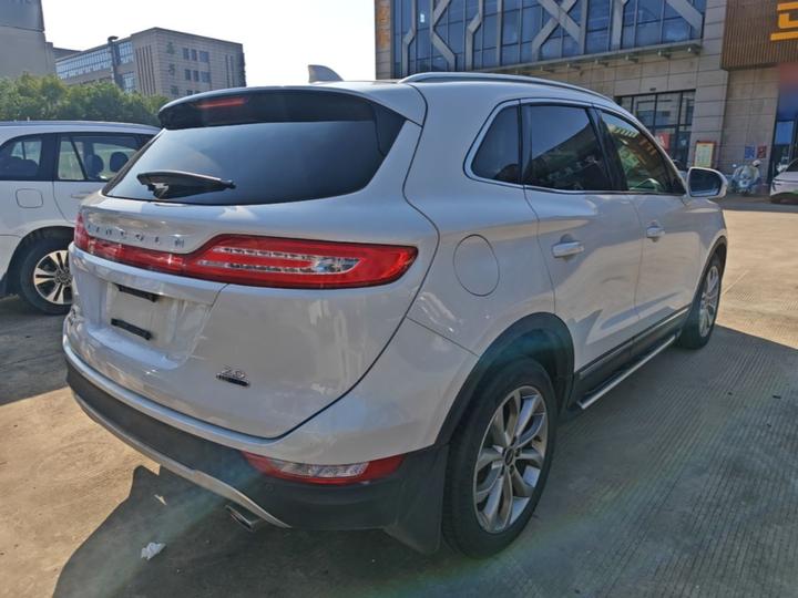 MKC 2014 2.0T RWD photo 4