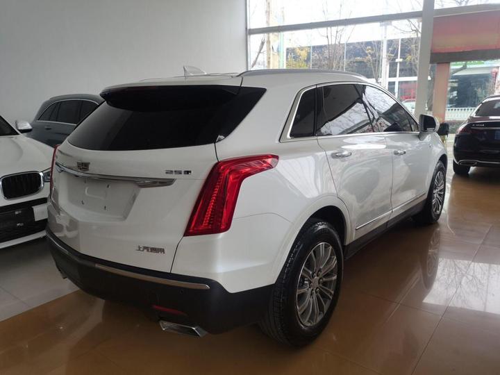 XT5 2018 25T Luxury photo 4