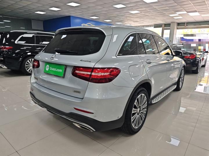 GLC 2017 GLC 260 4MATIC Dynamic photo 4