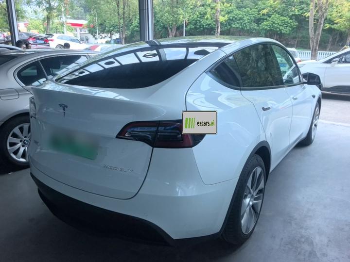 Model Y 2022 Facelift RWD photo 4