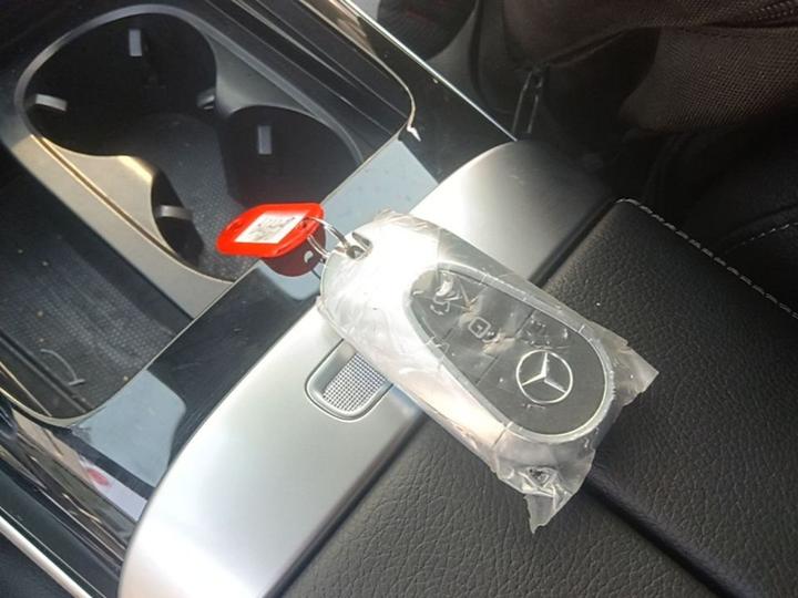 C-Class 2026 C 260 L Sport photo 8