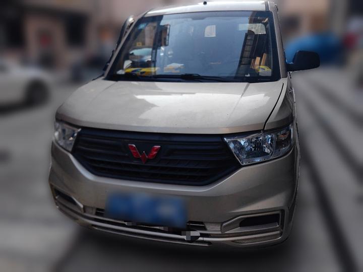Wuling Hongguang V 2022 1.5L LAR photo 2