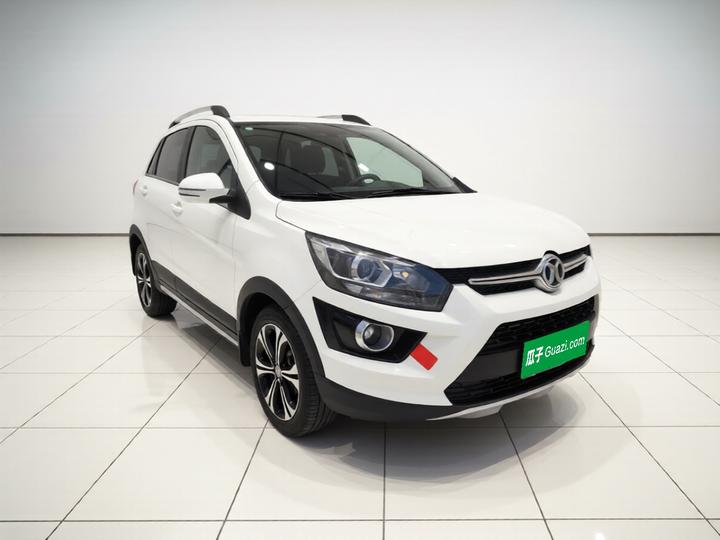 BAIC X25 2017 1.5L AT Elite photo 3