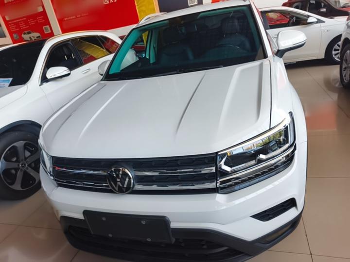 Tharu 2022 280TSI RWD Luxury photo 2