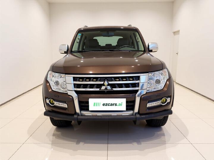 Pajero Parallel Import 173.8L AT 7-Seater Parallel Import photo 2
