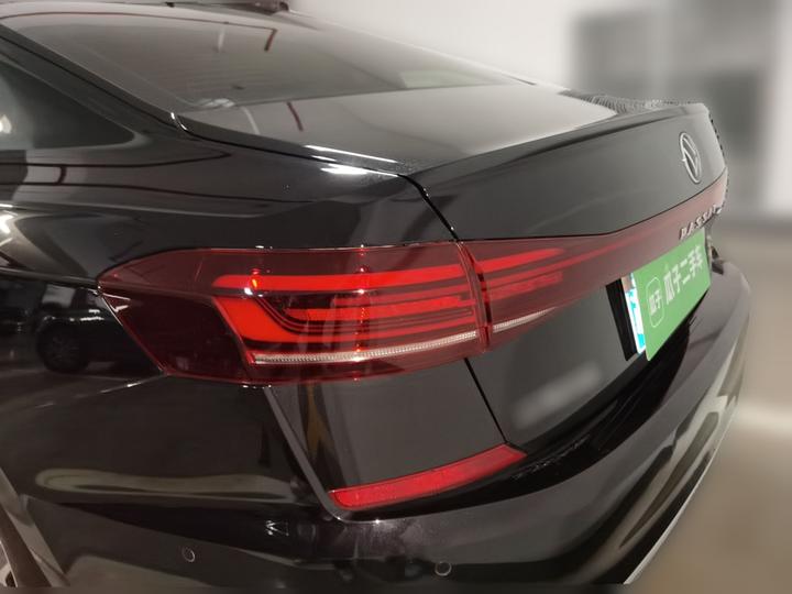 Passat 2023 Facelift 330TSI Luxury photo 4