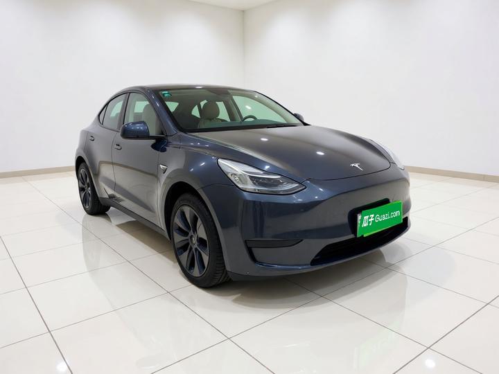 Model Y 2023 RWD photo 3