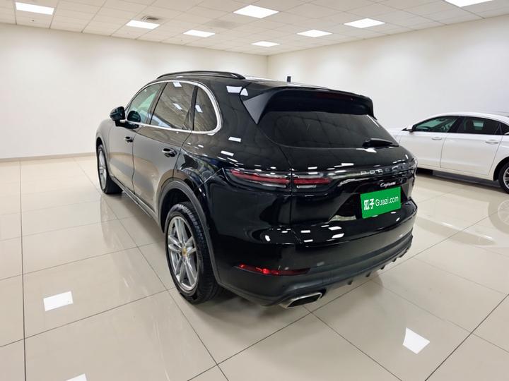 2019 Cayenne 3.0T photo 4