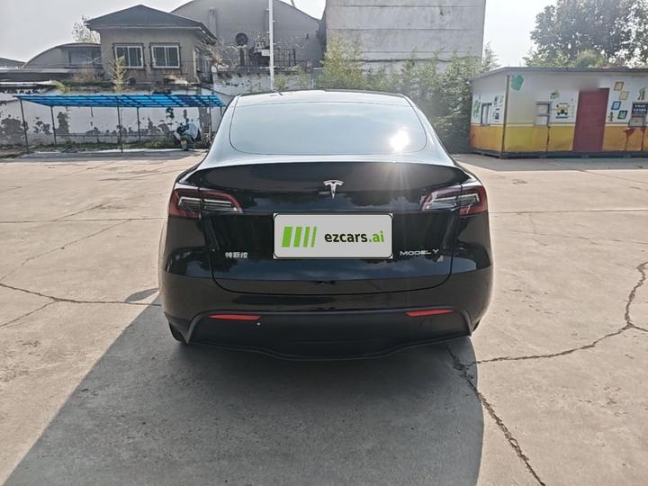 Model Y 2021 Standard Range RWD photo 5