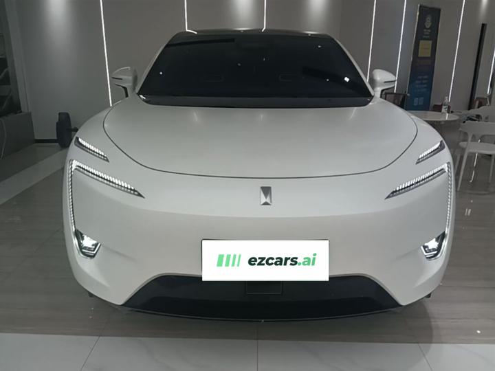 11 2022 Extended Range 5-Seater photo 2