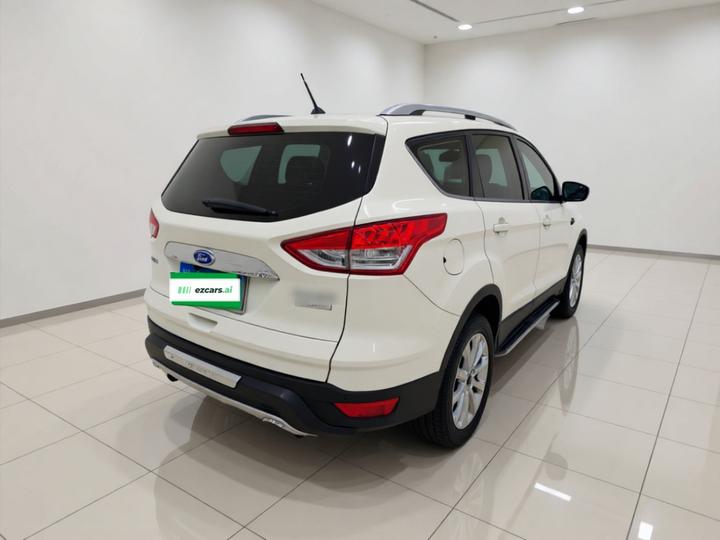 Kuga 2015 1.5L GTDi RWD photo 4