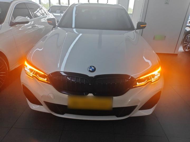 3 Series 2022 320Li M Sport Package photo 2