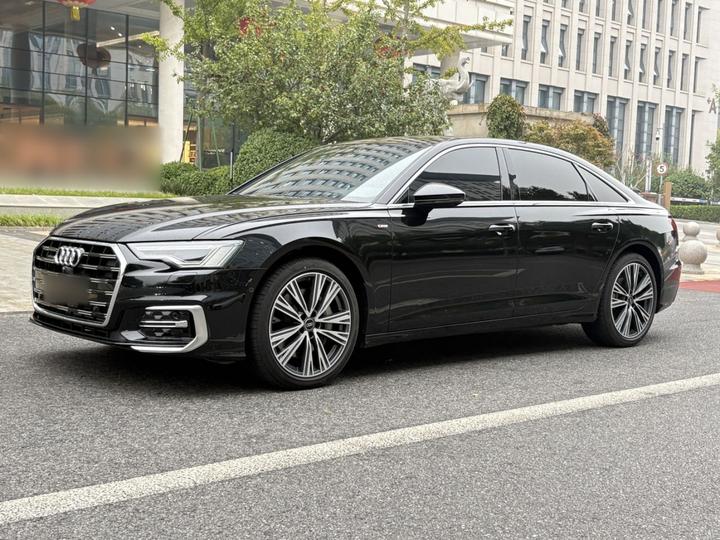 A6L 2025 Facelift 55 TFSI quattro Exclusive Dynamic