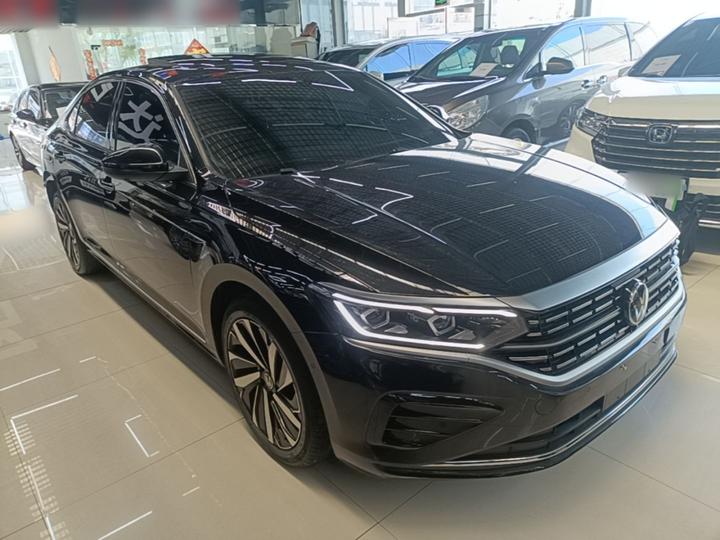 Passat 2023 Facelift 330TSI Luxury photo 3