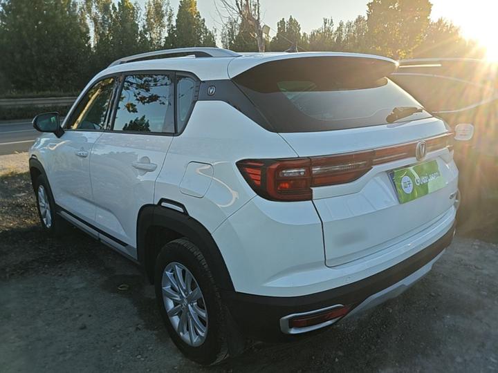 CS35PLUS 2019 1.6L AT Upgraded photo 4