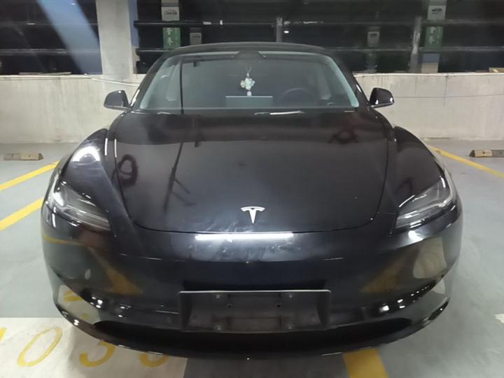 Model 3 2025 RWD photo 2