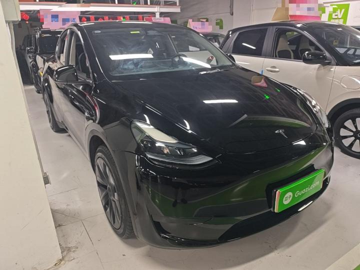 Model Y 2024 RWD photo 3
