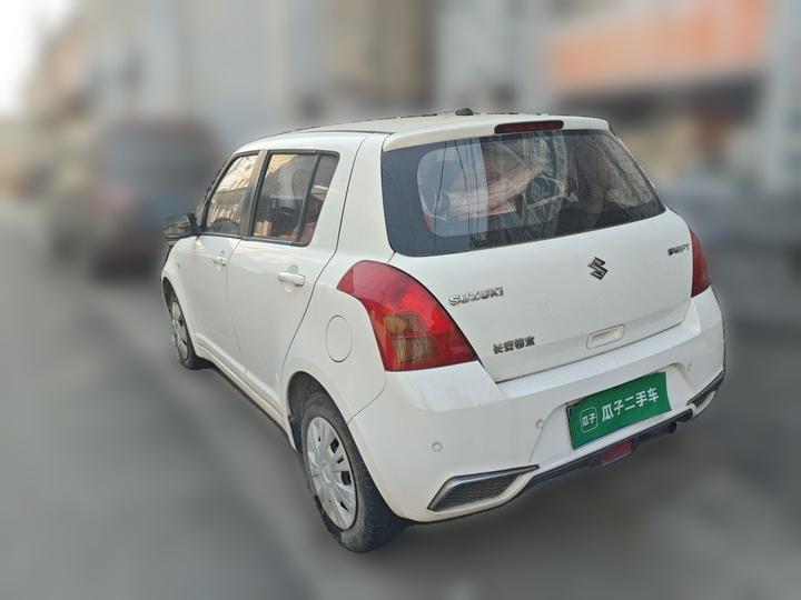 Swift 2014 1.3L MT Standard photo 4