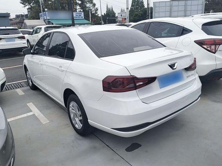 VA3 2019 1.5L MT Progressive photo 4
