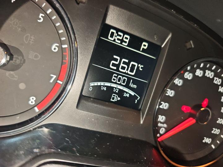 Polo 2016 1.6L AT Comfort photo 2