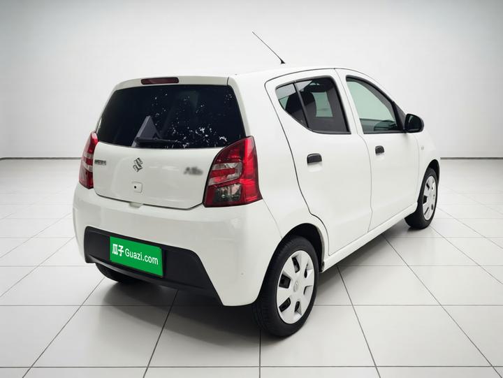 2013 Facelift 1.0L MT Comfort photo 4