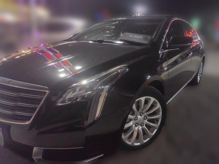 XTS 2018 28T Tech