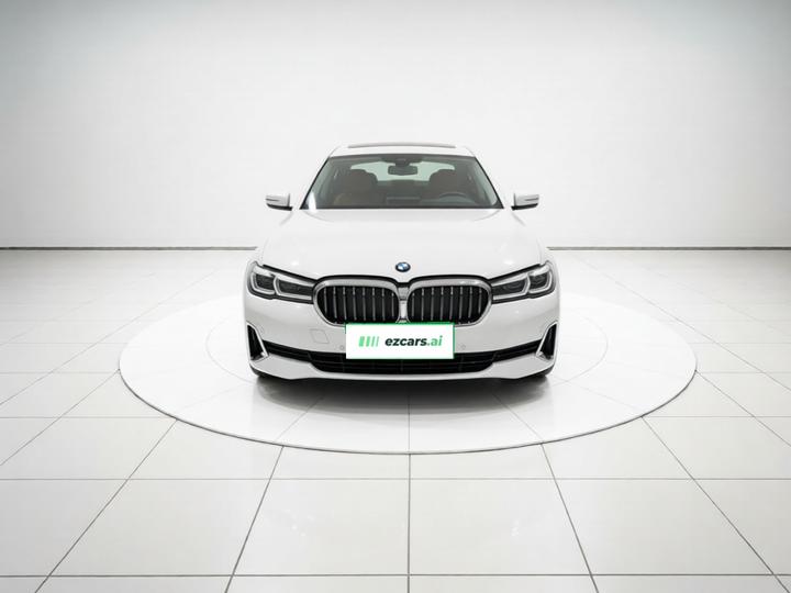 5 Series 2021 530Li Exclusive Luxury photo 2