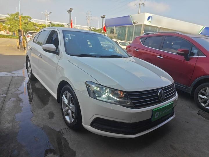 Lavida 2017 1.6L AT photo 3