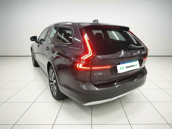 V90 2022 Cross Country B5 AWD photo 4