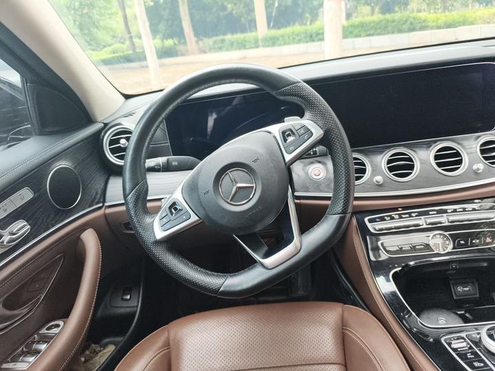 E-Class 2016 E 300 L Sport Fashion photo 3