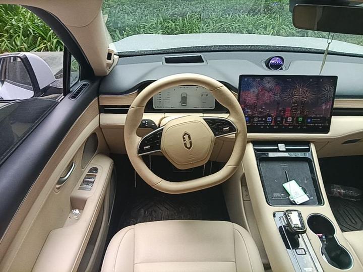 HIMA AITO M5 2024 EREV Max RS AWD High-end ADAS photo 6