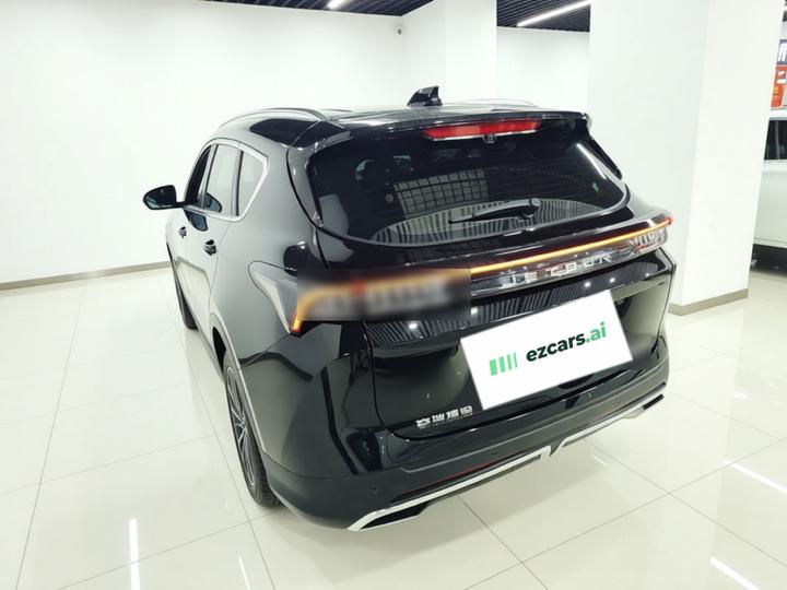 X70 PLUS 2025 1.5T Elite 5-Seater photo 4