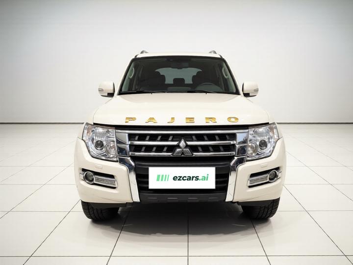 Pajero Imported 2019 3.0L AT Comfort photo 2