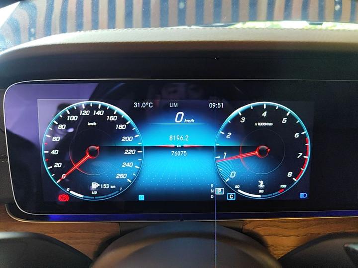 E-Class 2022 E 260 L photo 7